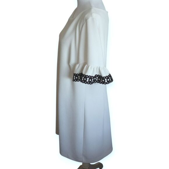 Elle Cream & Black Flutter Sleeve Shift Dress Sz.XL - Picture 3 of 7
